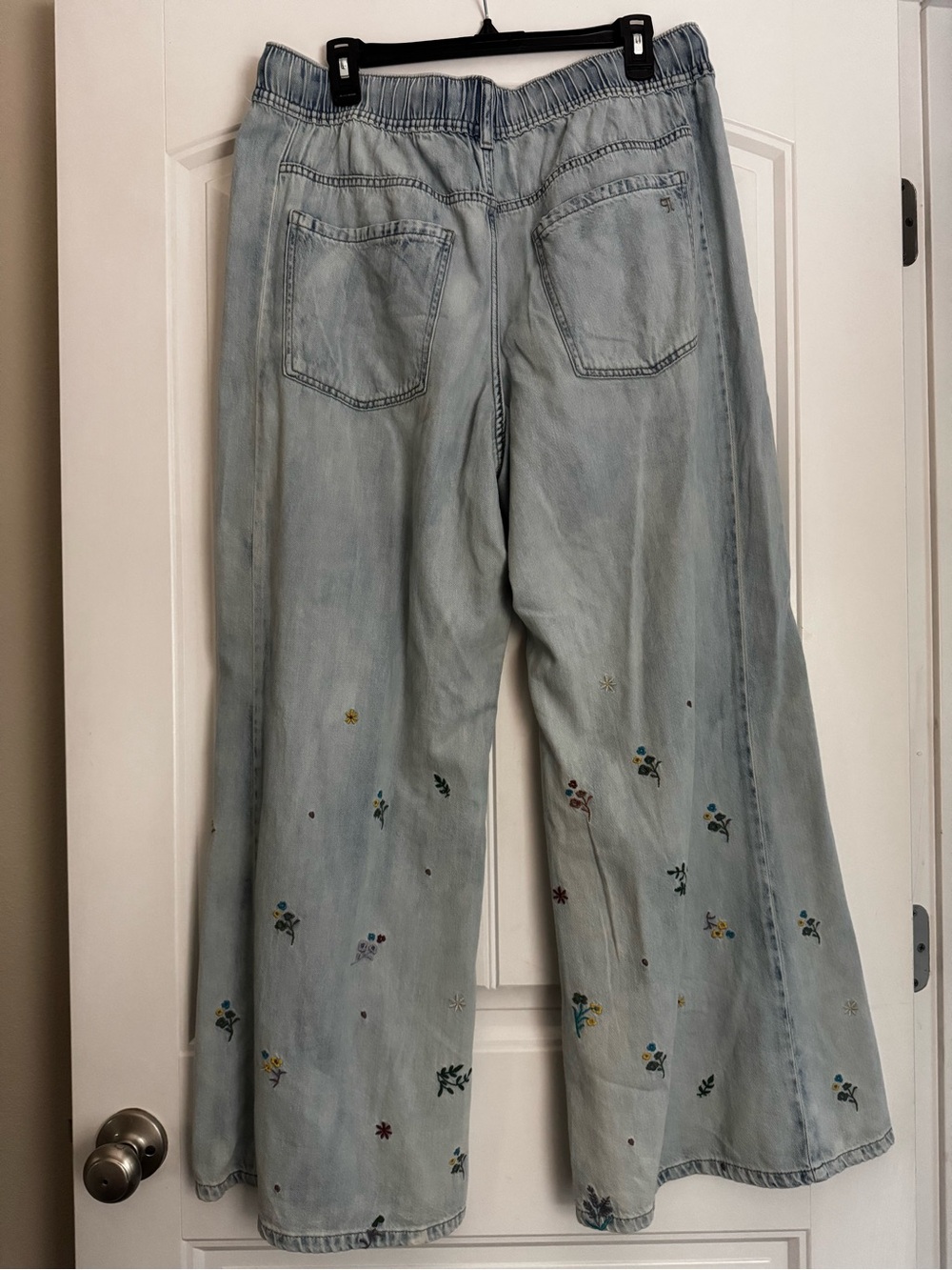 Pilcro Light Blue Embroidered Wide-Leg Jeans - Picture 2 of 3